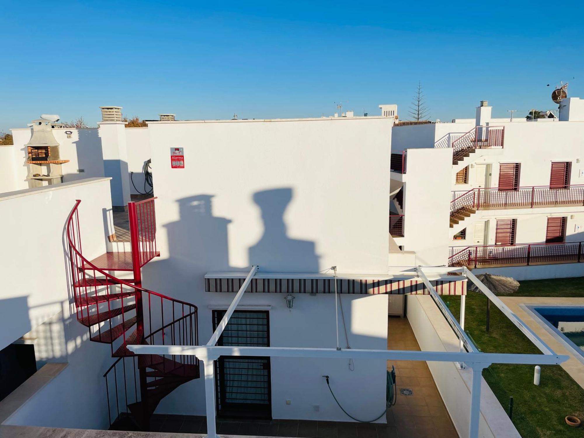 Apartamento Superior con piscina, parking, terraza, Aire Ac y Wifi -Solo familias o parejas- Conil De La Frontera Exterior foto