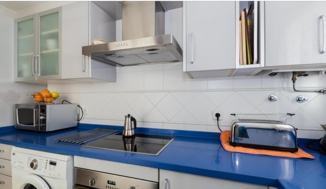 Apartamento Superior con piscina, parking, terraza, Aire Ac y Wifi -Solo familias o parejas- Conil De La Frontera Exterior foto